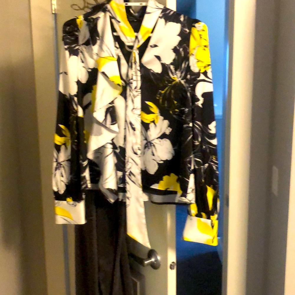 Bebe Woman’s dress shirt